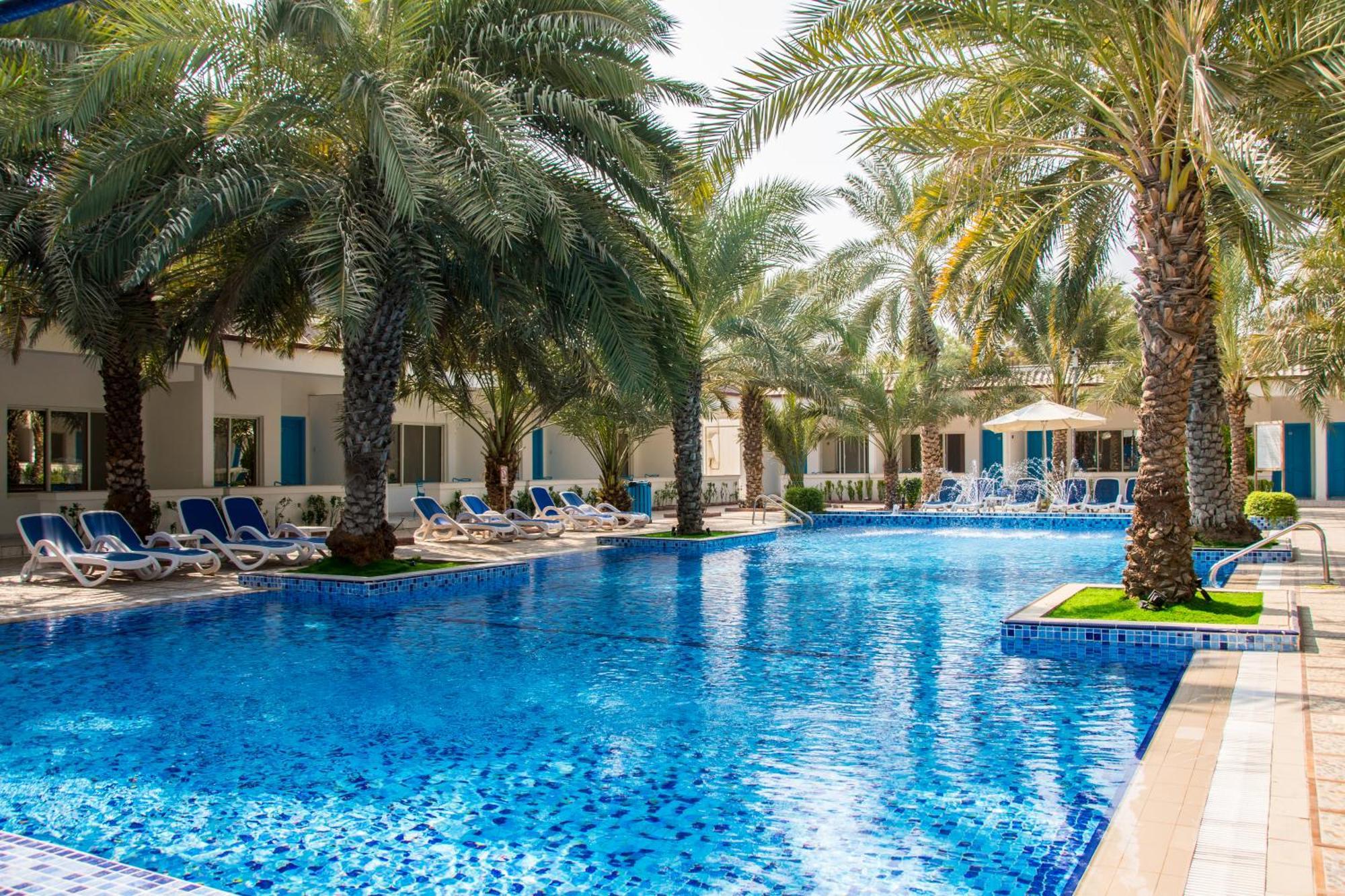 Fujairah Hotel & Resort Extérieur photo