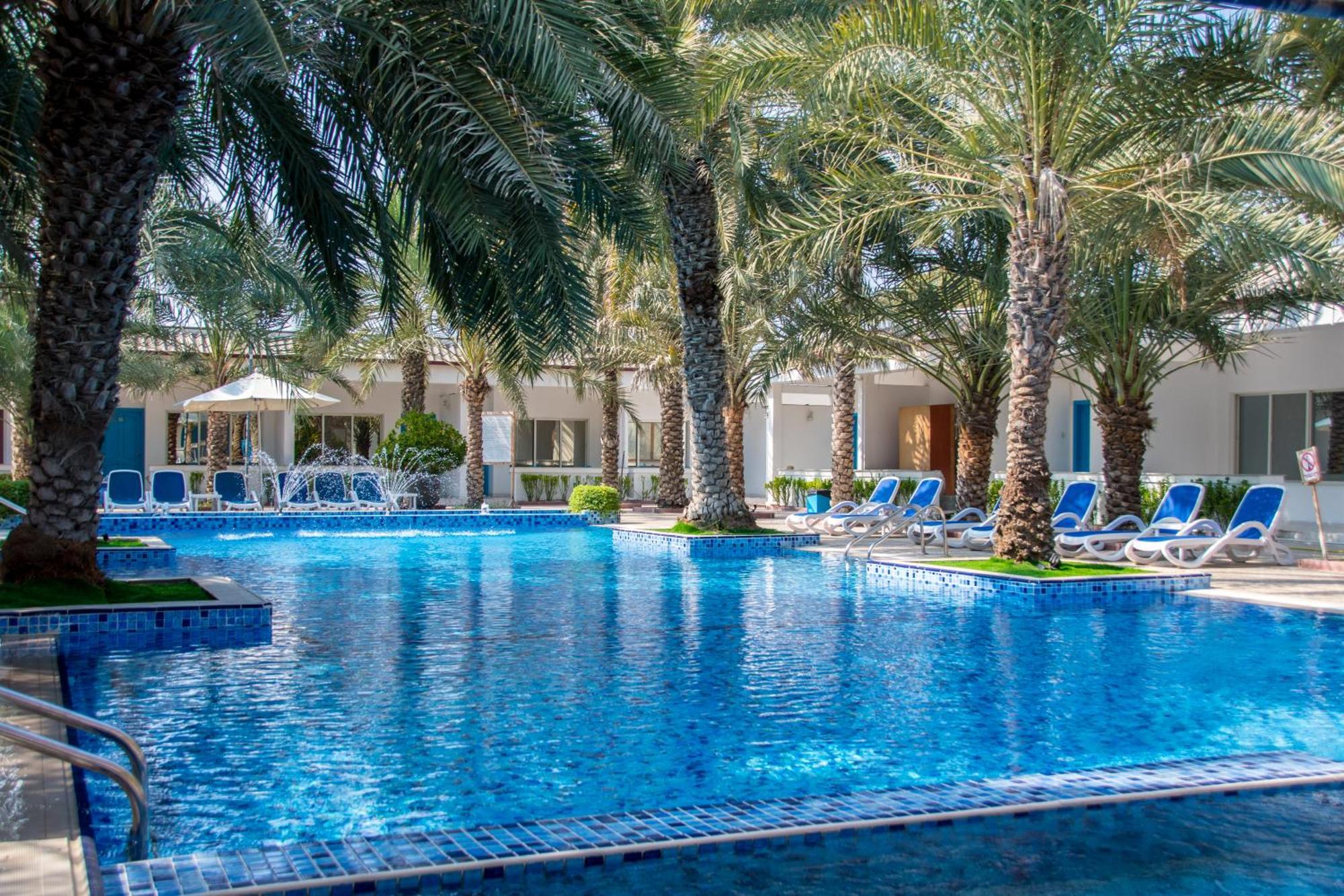 Fujairah Hotel & Resort Extérieur photo